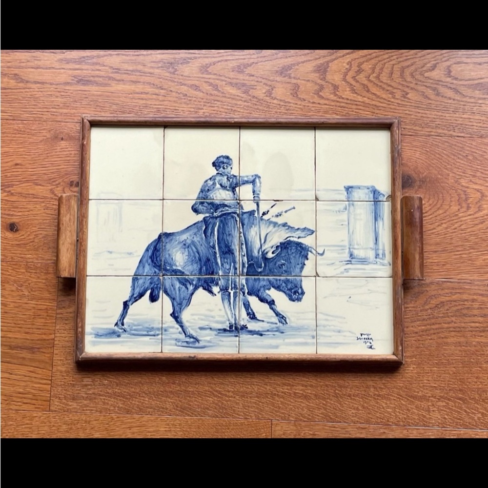 Fábrica de Loiça de SACAVÉM Handpainted Signed Matador Tray~Mural 1950s - Picture 3 of 10